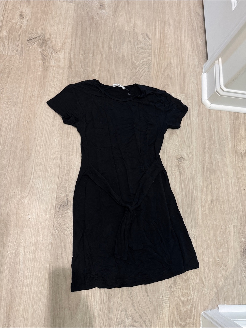 BB Dakota Black Short-Sleeve Tie-Waist Mini Dress